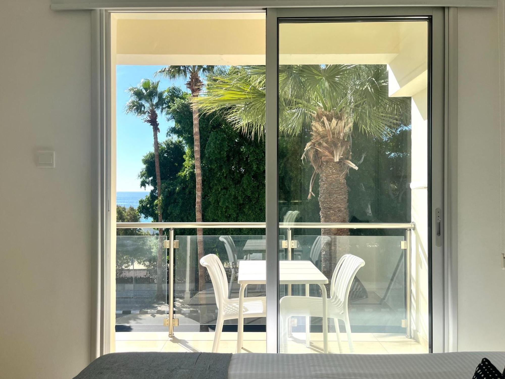 Phaedrus Living Constantinos Seaview Residence Paphos Exterior photo